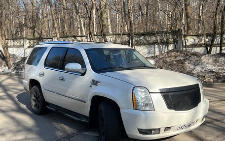 Cadillac Escalade III, 2008 год, 997 000 рублей, 3 фотография