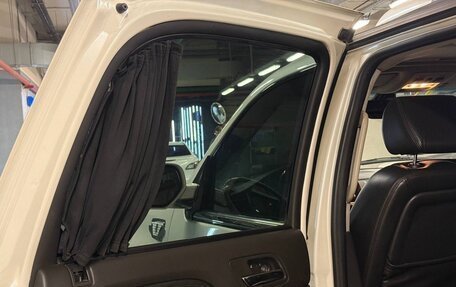 Cadillac Escalade III, 2008 год, 997 000 рублей, 10 фотография