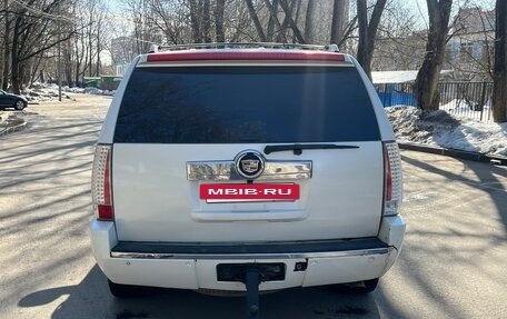 Cadillac Escalade III, 2008 год, 997 000 рублей, 6 фотография