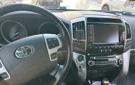 Toyota Land Cruiser 200, 2012 год, 3 400 000 рублей, 6 фотография