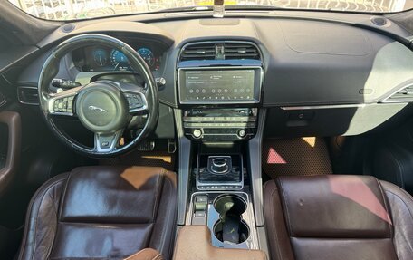 Jaguar F-Pace, 2017 год, 2 800 000 рублей, 6 фотография