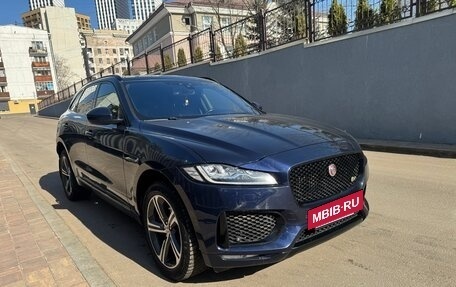 Jaguar F-Pace, 2017 год, 2 800 000 рублей, 3 фотография