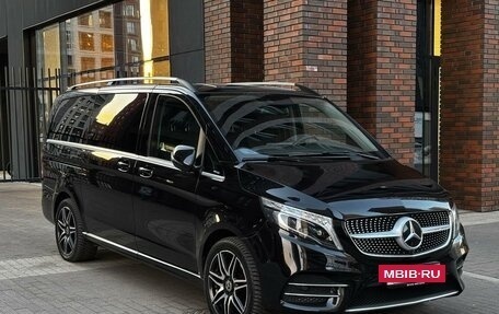 Mercedes-Benz V-Класс, 2021 год, 5 500 000 рублей, 3 фотография