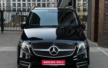 Mercedes-Benz V-Класс, 2021 год, 5 500 000 рублей, 2 фотография