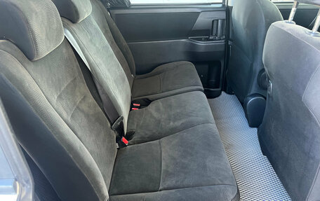 Toyota Noah III, 2010 год, 999 000 рублей, 10 фотография