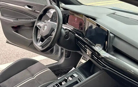 Volkswagen Golf VIII, 2022 год, 1 449 017 рублей, 16 фотография