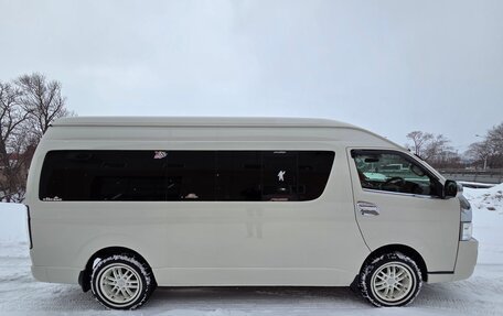 Toyota HiAce H200, 2008 год, 2 950 000 рублей, 5 фотография