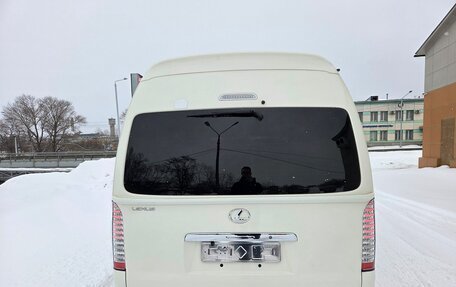 Toyota HiAce H200, 2008 год, 2 950 000 рублей, 4 фотография