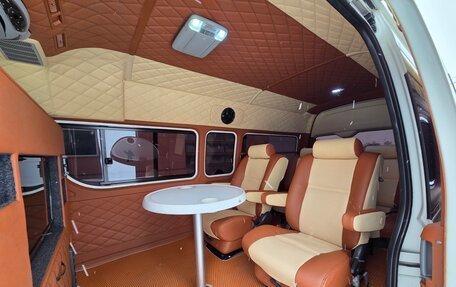 Toyota HiAce H200, 2008 год, 2 950 000 рублей, 8 фотография