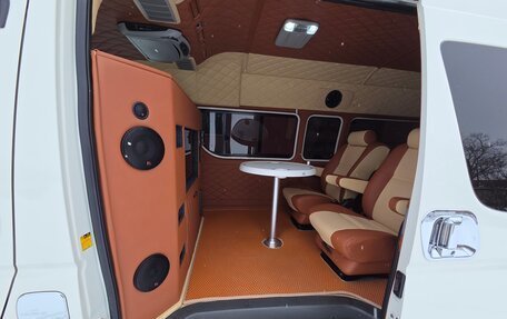 Toyota HiAce H200, 2008 год, 2 950 000 рублей, 7 фотография