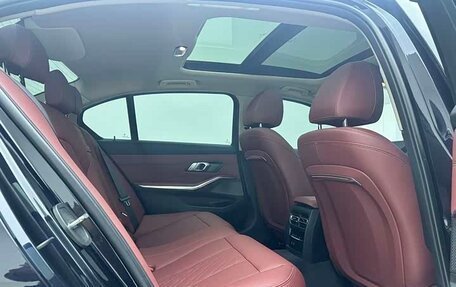 BMW 3 серия, 2023 год, 3 200 000 рублей, 19 фотография