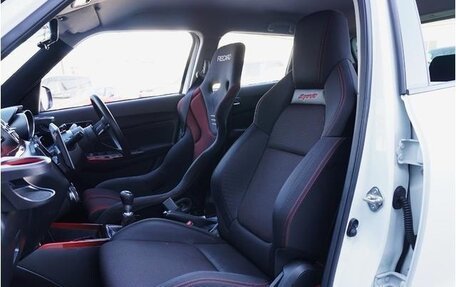 Suzuki Swift V, 2022 год, 1 210 000 рублей, 16 фотография