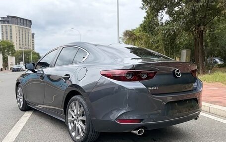 Mazda 3, 2022 год, 1 650 000 рублей, 4 фотография