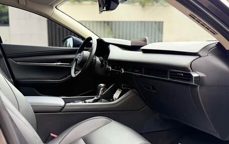 Mazda 3, 2022 год, 1 650 000 рублей, 10 фотография