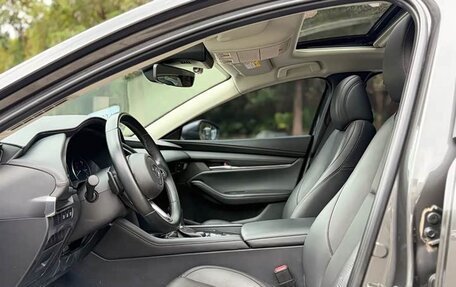 Mazda 3, 2022 год, 1 650 000 рублей, 9 фотография