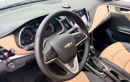 Chevrolet Monza, 2023 год, 1 140 000 рублей, 11 фотография