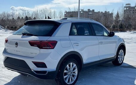 Volkswagen T-Roc I, 2022 год, 1 810 000 рублей, 5 фотография