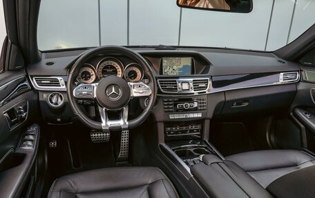 Mercedes-Benz E-Класс, 2013 год, 2 450 000 рублей, 6 фотография