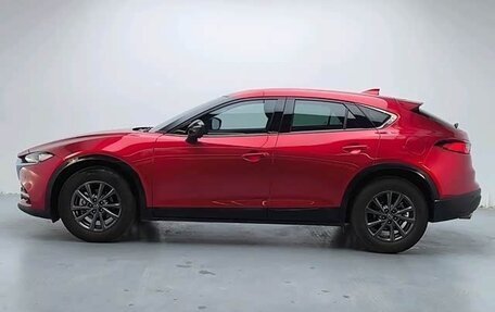 Mazda CX-4, 2021 год, 1 820 000 рублей, 6 фотография