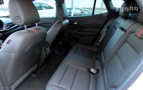 Chevrolet Trax, 2023 год, 1 710 000 рублей, 12 фотография