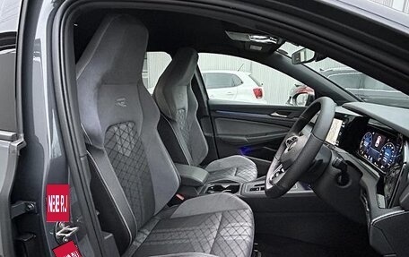 Volkswagen Golf VIII, 2023 год, 1 650 000 рублей, 24 фотография