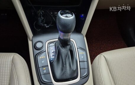 Hyundai Kona I, 2022 год, 1 760 000 рублей, 5 фотография