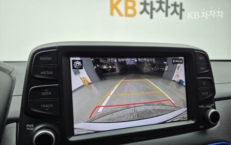 Hyundai Kona I, 2022 год, 1 760 000 рублей, 11 фотография