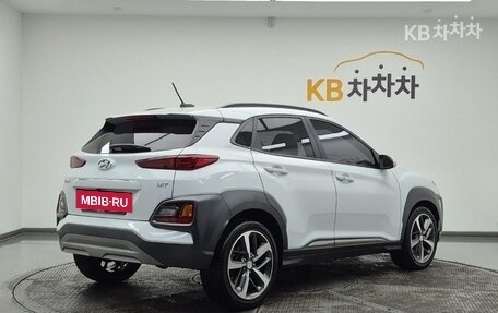Hyundai Kona I, 2022 год, 1 760 000 рублей, 4 фотография