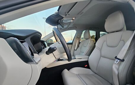 Volvo XC60 II, 2021 год, 4 000 000 рублей, 7 фотография