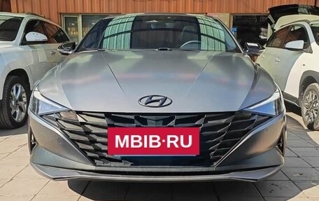 Hyundai Elantra, 2022 год, 1 365 000 рублей, 2 фотография