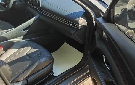 Hyundai Elantra, 2022 год, 1 365 000 рублей, 18 фотография