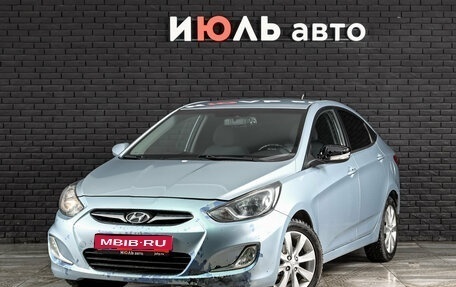 Hyundai Solaris II рестайлинг, 2011 год, 700 000 рублей, 1 фотография