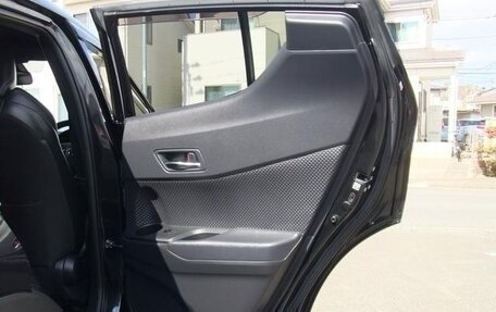 Toyota C-HR I рестайлинг, 2022 год, 1 433 069 рублей, 24 фотография