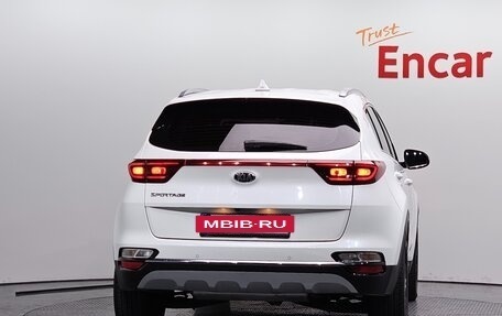 KIA Sportage IV рестайлинг, 2021 год, 1 700 000 рублей, 3 фотография