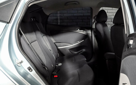 Hyundai Solaris II рестайлинг, 2011 год, 700 000 рублей, 18 фотография