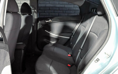 Hyundai Solaris II рестайлинг, 2011 год, 700 000 рублей, 19 фотография