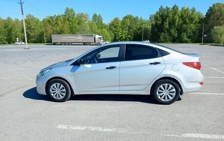 Hyundai Solaris II рестайлинг, 2013 год, 750 000 рублей, 7 фотография