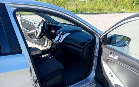 Hyundai Solaris II рестайлинг, 2013 год, 750 000 рублей, 12 фотография