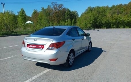 Hyundai Solaris II рестайлинг, 2013 год, 750 000 рублей, 4 фотография
