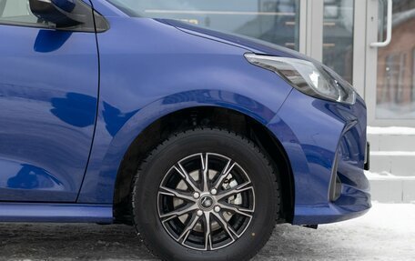 Toyota Yaris, 2020 год, 1 350 000 рублей, 9 фотография