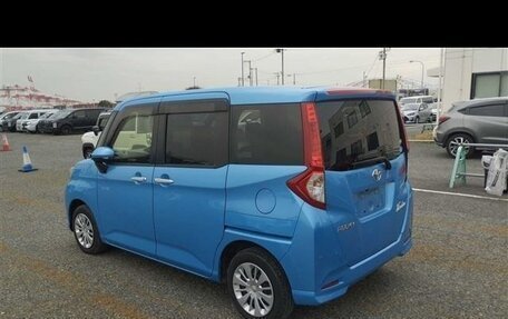 Toyota Roomy I, 2018 год, 850 000 рублей, 3 фотография