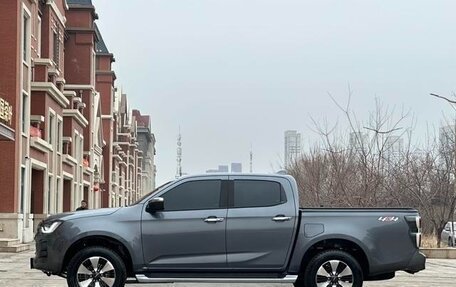 Isuzu D-Max, 2022 год, 3 995 000 рублей, 9 фотография