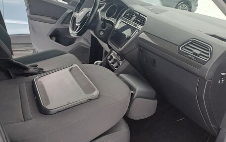 Volkswagen Tiguan II, 2019 год, 2 450 000 рублей, 9 фотография