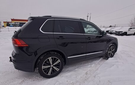Volkswagen Tiguan II, 2019 год, 2 450 000 рублей, 4 фотография
