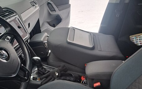 Volkswagen Tiguan II, 2019 год, 2 450 000 рублей, 11 фотография