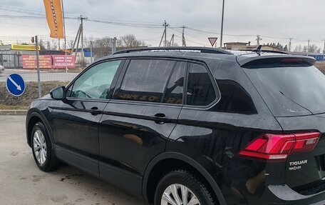 Volkswagen Tiguan II, 2018 год, 1 600 000 рублей, 5 фотография