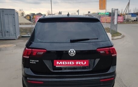 Volkswagen Tiguan II, 2018 год, 1 600 000 рублей, 9 фотография