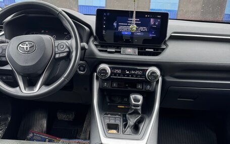 Toyota RAV4, 2023 год, 3 749 000 рублей, 16 фотография