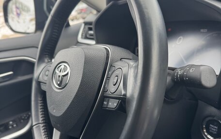 Toyota RAV4, 2023 год, 3 749 000 рублей, 13 фотография