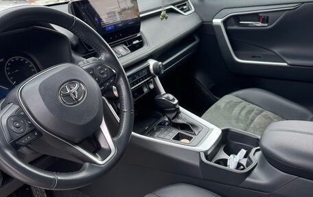 Toyota RAV4, 2023 год, 3 749 000 рублей, 18 фотография